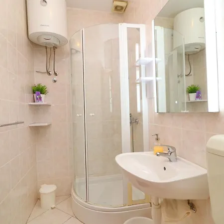 Seafront Anthony Apartmán