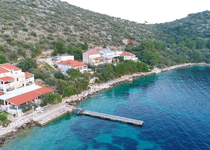 Seafront Anthony Lastovo