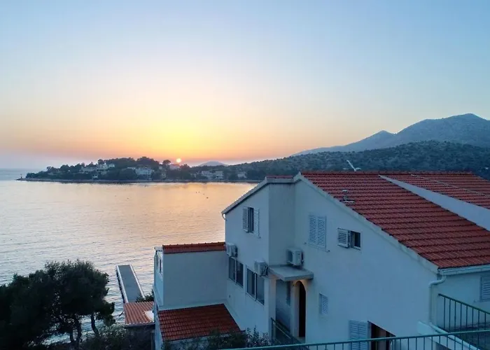 Seafront Anthony * Lastovo